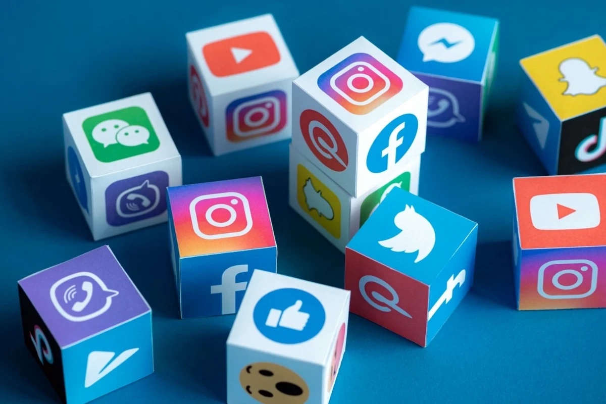 İnternetdə fahişəliyə çağırış edənlər cərimələnəcək&nbsp;