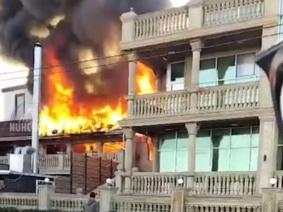 Sumqayıtda hotel yanır