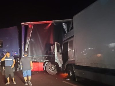 Goranboyda iki yük avtomobili&nbsp;toqquşdu