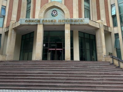 İmtahanlara qanunsuz texniki vasitə keçirməklə bağlı cinayət işi üzrə məhkəmə başladı