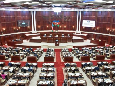 Deputatlar daha 11 məsələnin müzakirəsinə TOPLAŞACAQLAR