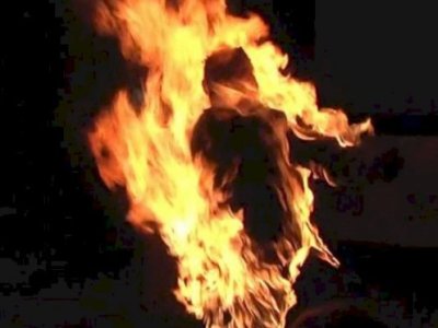 Bakıda kişi evdə yanaraq öldü