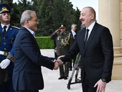 Pezeşkian İlham Əliyevə ZƏNG ETDİ