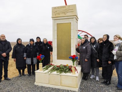Təyyarə qəzasının ildönümündə həlak olanların xatirəsi Aktauda anıldı&nbsp;-&nbsp;FOTO