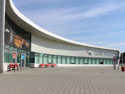 Polşanın iki hava limanının fəaliyyəti dayandırıldı&nbsp;