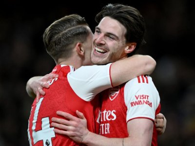 &ldquo;Arsenal&rdquo; liderliyini qorudu