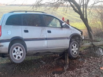 Maşın qaz xəttinə çırpıldı - Kənd qazsız qaldı