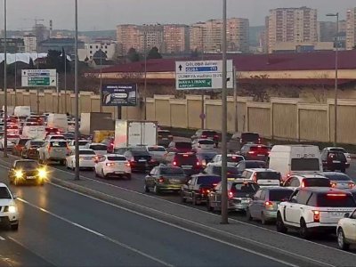 Bayram öncəsi Bakı yollarında&nbsp;tıxac VAR