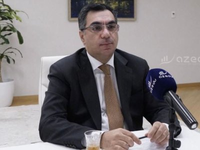 &ldquo;Sosial şəbəkələrdə olmağımın məqsədi var&rdquo; -&nbsp;Rektorla MÜSAHİBƏ