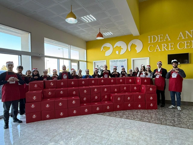 Leyla Əliyevanın təşəbbüsü ilə&nbsp;aztəminatlı ailələrə bayram sovqatları çatdırıldı