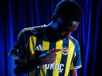 "Fənərbağça" yeni transferini açıqladı&nbsp;