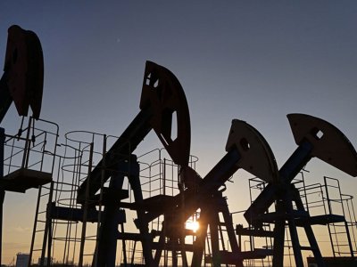 &ldquo;Brent&rdquo; nefti kəskin&nbsp;ucuzlaşdı - 60 dollara düşüb