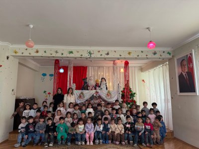 Balaca ürəklərə Yeni il sevinci - FOTOLAR