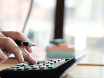 Dövlət hesabına təhsil alanlar üçün rekord məbləğ AYRILIB