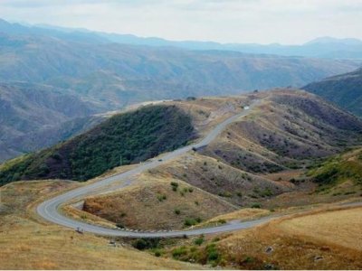 Ermənistanla sərhədə yeni yol ÇƏKİLİR