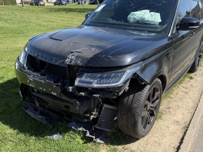 &ldquo;Range Rover&rdquo;ə 11 min manatlıq ziyan vuran şəxs saxlanıldı