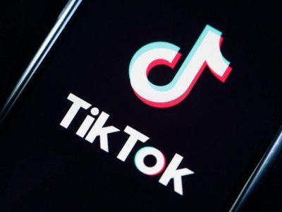 Həbsdə olan tiktokerlərin cinayət işinə xitam verildi