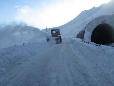 Ermənistanı Rusiyaya birləşdirən yol bağlandı