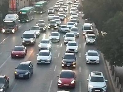 Həftəyə tıxaclı yollarla başladıq