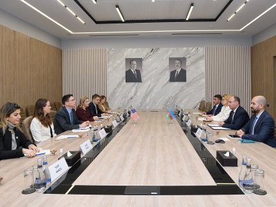 Azərbaycan ABŞ ilə süni intellekt üzrə data mərkəzlərinin tikintisini müzakirə etdi