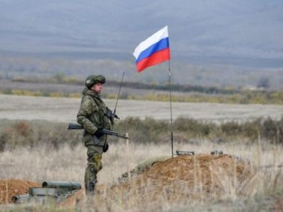 Rusiya hərbçiləri Türkiyə sərhədindən ÇƏKİLİR