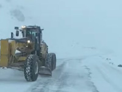 Yollar qardan təmizlənir