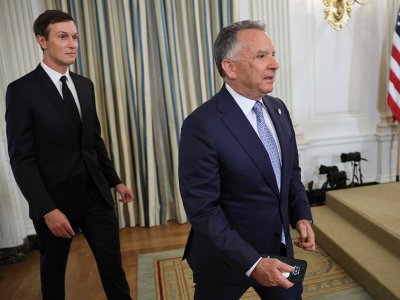 Trampın elçisi ilə kürəkəni Putinin qəbuluna gedirlər