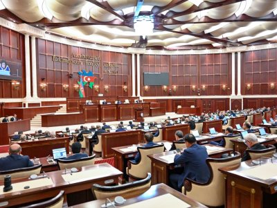 Deputatların tətili başa ÇATDI