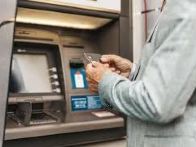 Azərbaycanda vətəndaş iki yerdən pensiya ala biləcək