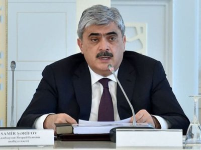 Samir Şərifov iclas keçirdi