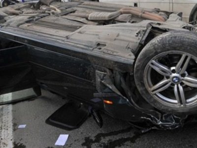 Goranboyda maşın aşdı&nbsp;- 3 nəfər xəsarət aldı