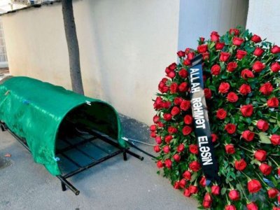 Tanınmış şair vəfat etdi - FOTO