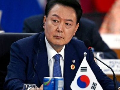 Eks-prezident ölüm cəzasından qurtuldu