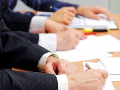 Dövlət qulluğuna hazırlaşanların nəzərinə - Müsahibə mərhələsi elan edildi