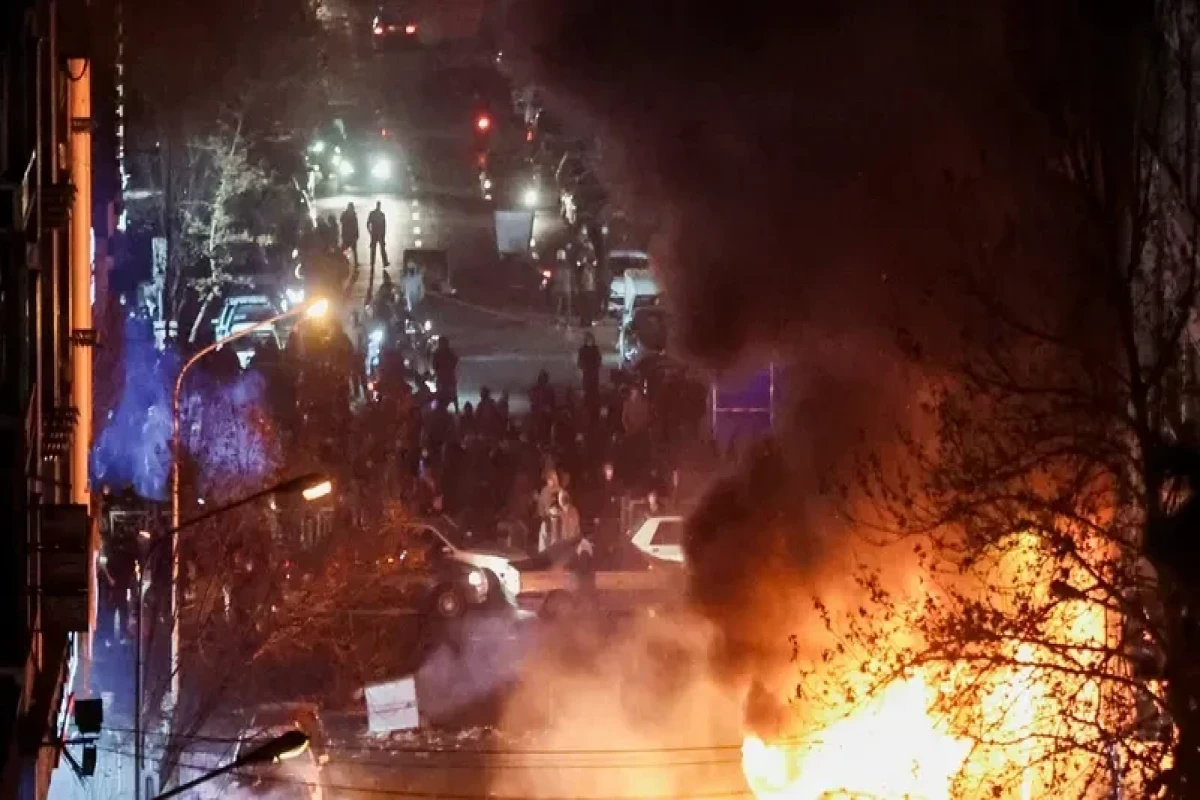 İranda&nbsp;3 min nəfər həbs edilib