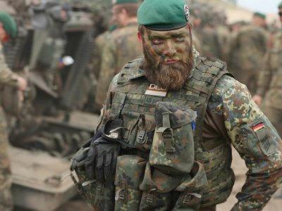 Alman ordusuna&nbsp;əmr: Qrenlandiyanı tərk edin