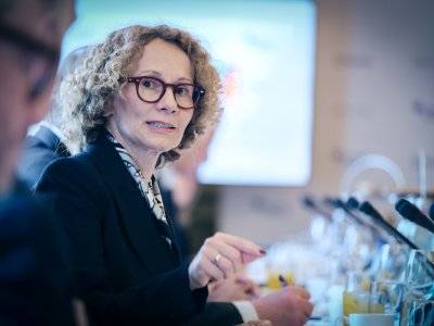 NATO Baş katibinin müavini Azərbaycana gəlir