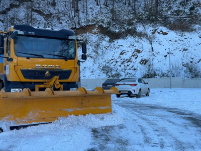 Qarlı yollarda texnika niyə çatışmır?-&nbsp;&ldquo;Azəravtoyol&rdquo; aydınlıq gətirdi