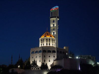 Cümhuriyyət Qülləsində Azərbaycan bayrağı - GÖRÜNTÜ