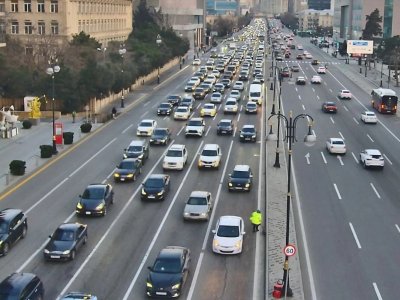 Sürücülər oxusun - Aeroport yolu buz bağlayıb, hərəkət&nbsp;çətinləşib