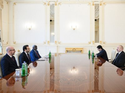 Prezidenti beynəlxalq mükafata layiq görən&nbsp;nümayəndə heyəti İlham Əliyevin qəbulunda - FOTOLAR