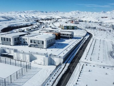 Из села Горовлу Джебраильского района интересные ФОТО