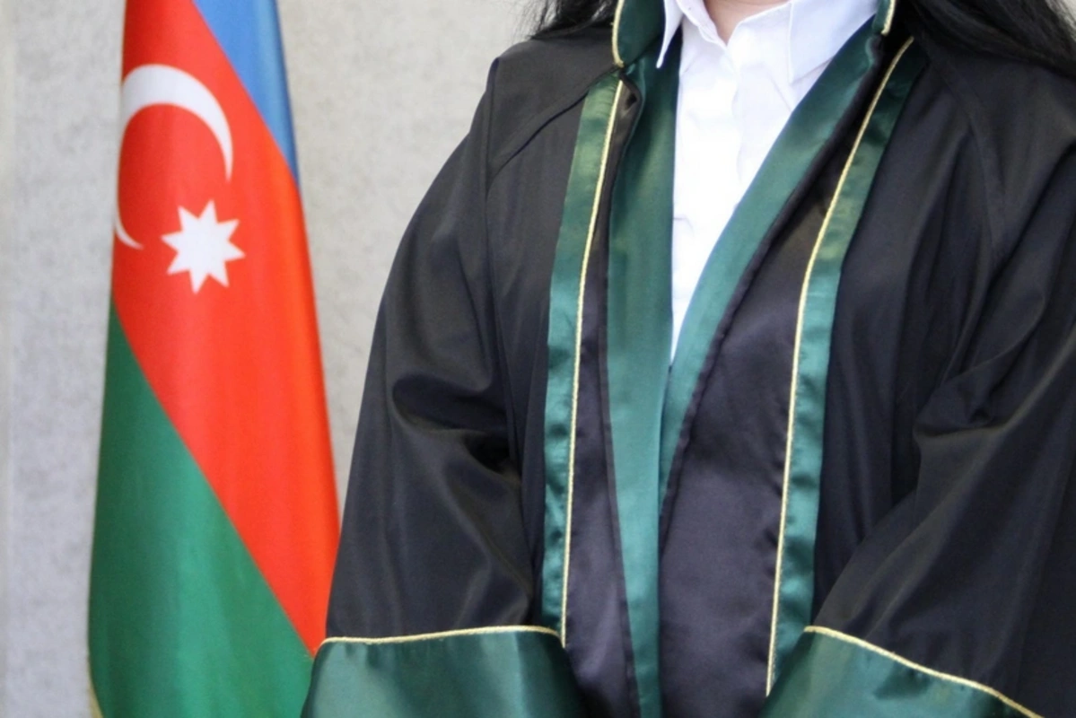 Saxta vəkil ifşa olundu: iki min manat cərimələndi