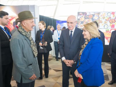 REZA-nın fotosərgisi Heydər Əliyev Beynəlxalq Aeroportunda - GÖRÜNTÜLƏR