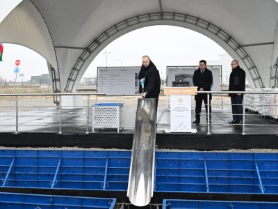 Prezident Sumqayıtda yeni&nbsp;istehsalı müəssisəsinin təməlini qoydu - FOTOLAR