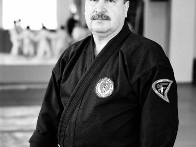 Tanınmış karateçi vəfat edib