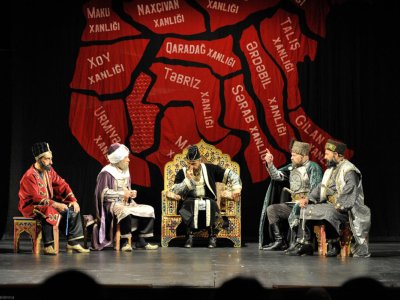 Nazirlik teatrlardakı struktur dəyişikliklərinə aydınlıq gətirdi