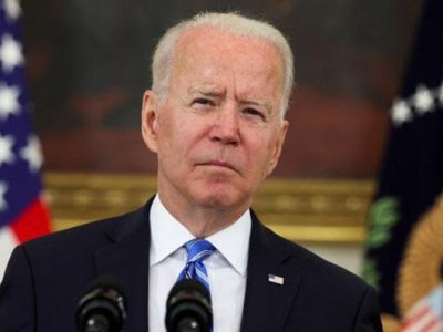 Bayden sükutu pozdu: Trampı tənqid etdi