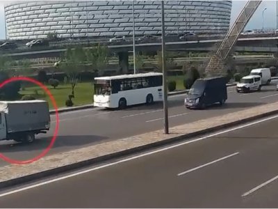 1889 неисправный автомобиль сломался на дороге