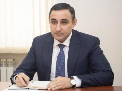 İşdən çıxarılan eks-nazir müavini yeni vəzifəyə APARILIR